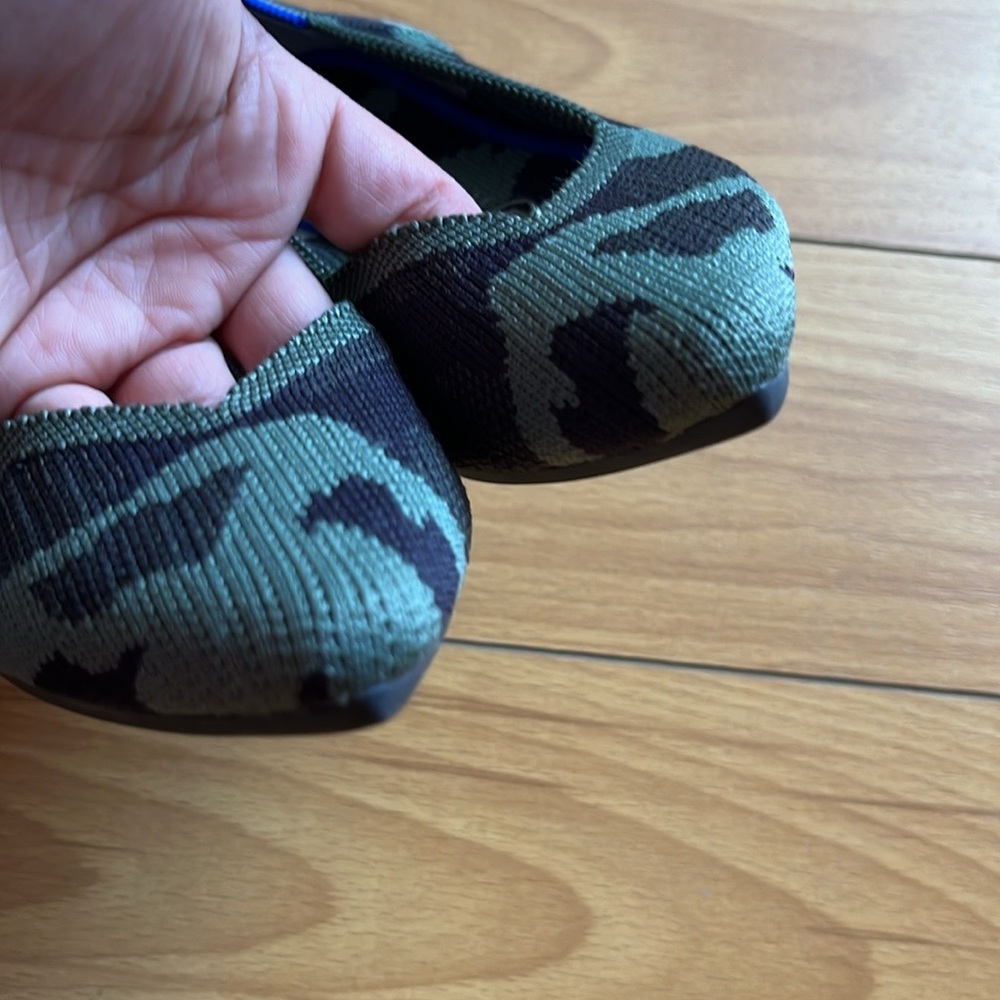 Rothy’s the Point Olive Camo size 6.5 - Picture 9 of 9